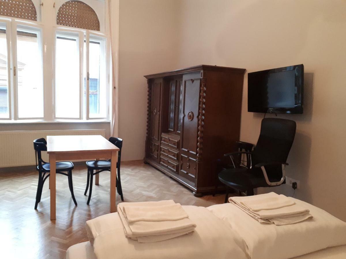 Dob15 Big Apartment Budapest Exterior photo